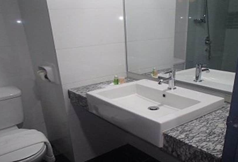 اتاق لوکس, Nadias Hotel Cenang Langkawi