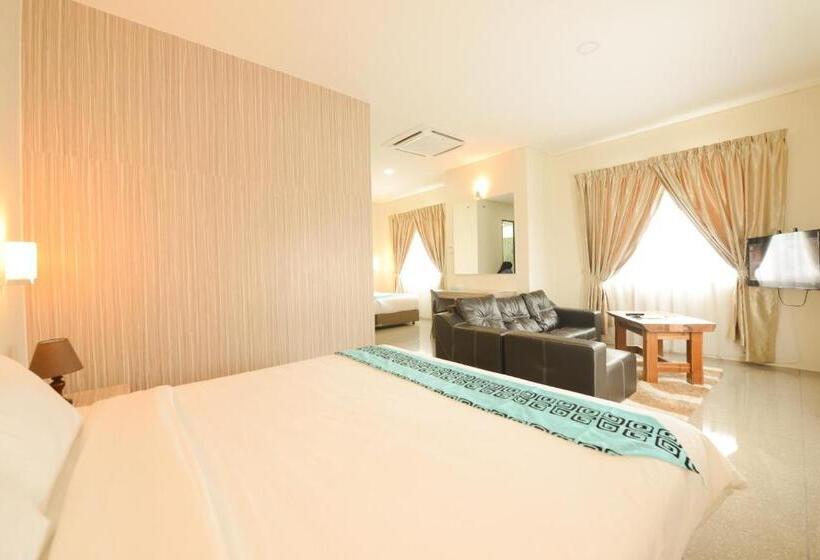 اتاق لوکس خانوادگی, Nadias Hotel Cenang Langkawi