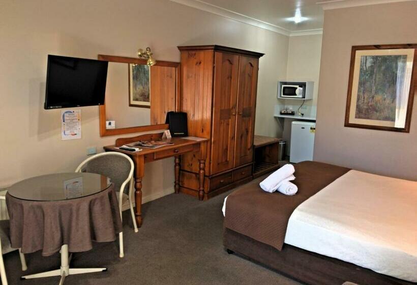اتاق استاندارد با تخت بزرگ, New England Motor Inn