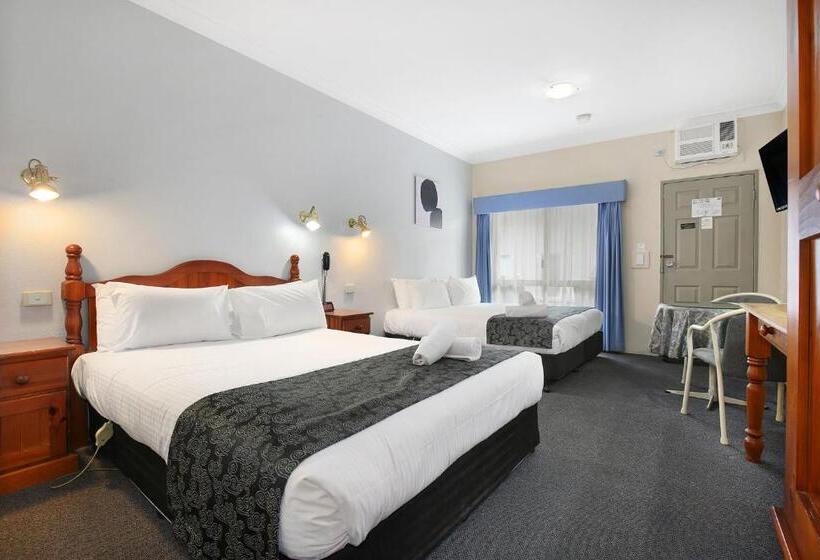 اتاق استاندارد, New England Motor Inn