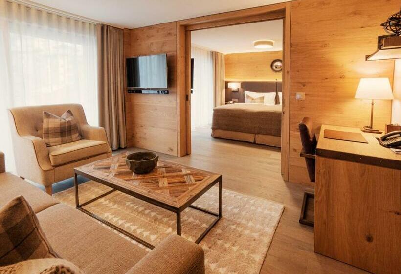 家庭套房, The Capra Saasfee