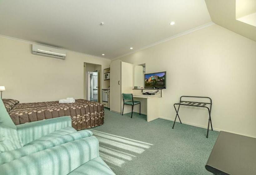 اتاق استاندارد با وان آب گرم, Legends Motel