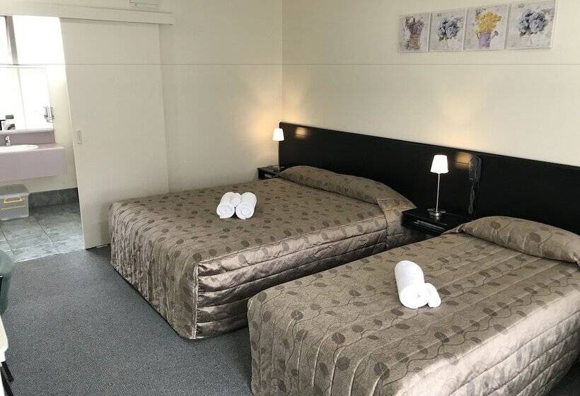 اتاق استاندارد, Legends Motel