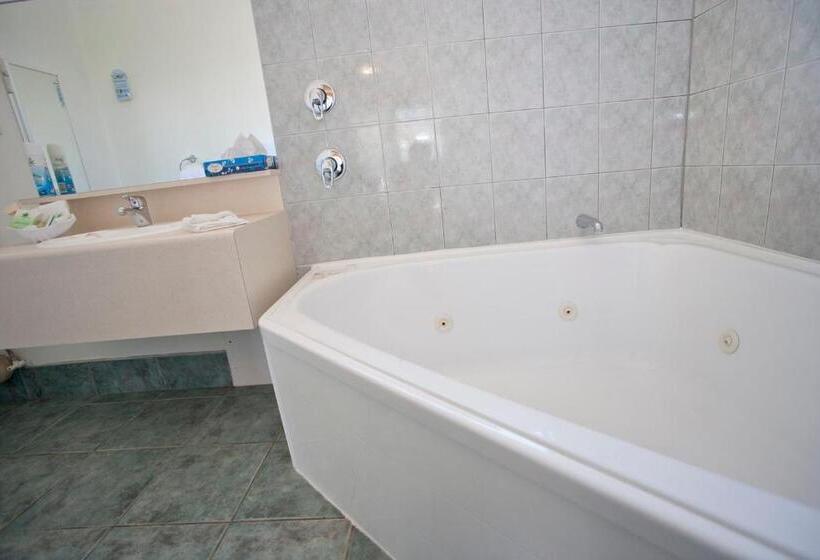 اتاق استاندارد, Legends Motel
