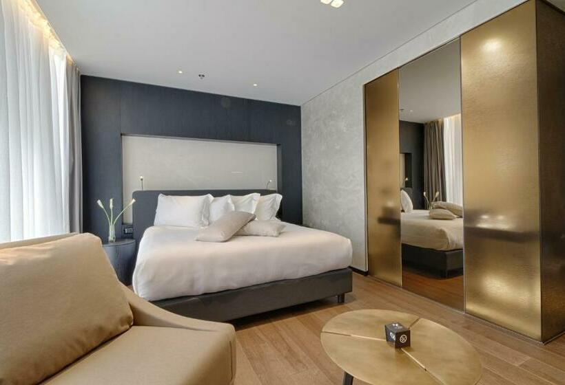 اتاق استاندارد, Maritim Hotel Plaza Tirana