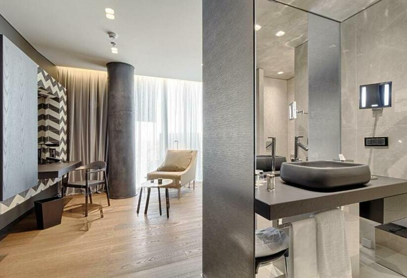 اتاق استاندارد, Maritim Hotel Plaza Tirana