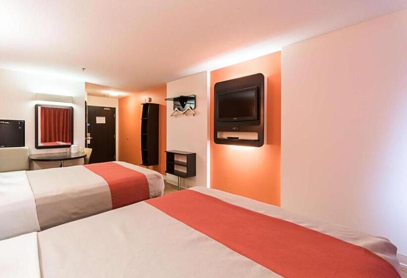 اتاق لوکس, Motel 6 Moosomin, Sk