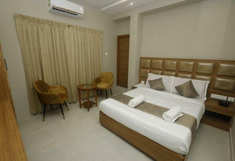 اتاق لوکس, Grand Courtyard Business
