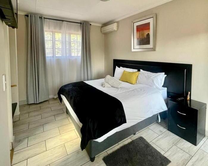 اتاق لوکس, The Eden Boulders Hotel And Resort Midrand