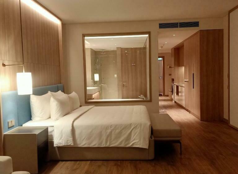 Standard studio with lake view, Alacarte  Rosabella Nguyen