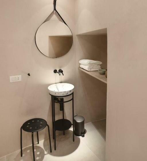 اتاق استاندارد, Terrazzini Cibele