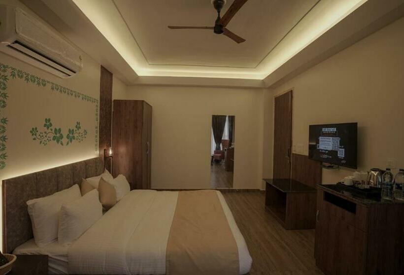 اتاق استاندارد, Nivedan Hotel And Resort