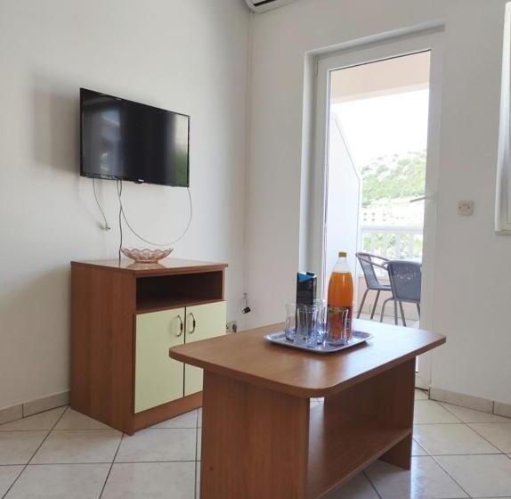 آپارتمان 1 خوابه با بالکن, Apartments And Rooms Breeze