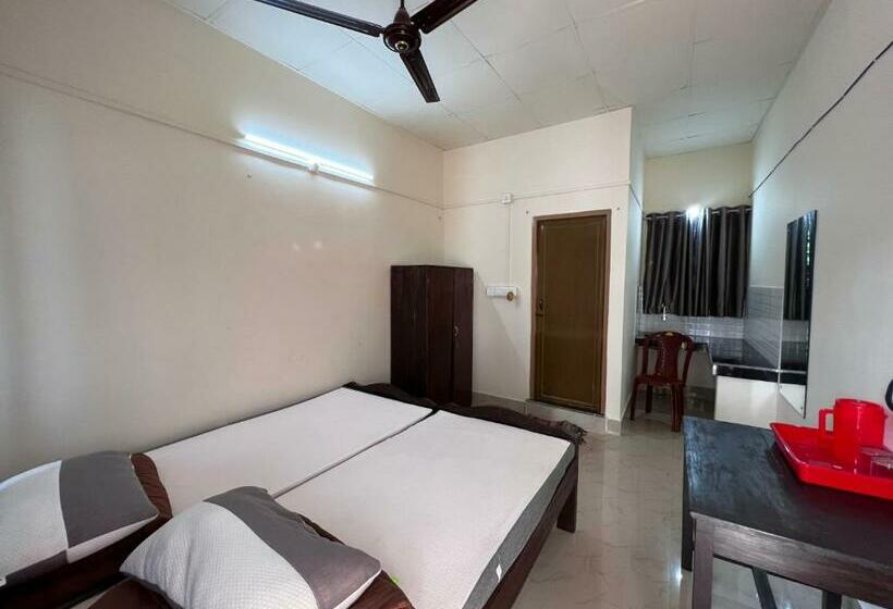 اتاق لوکس, Atithya Lodge
