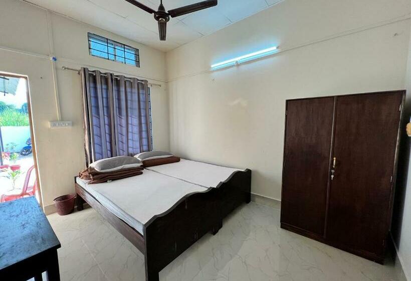 اتاق لوکس, Atithya Lodge