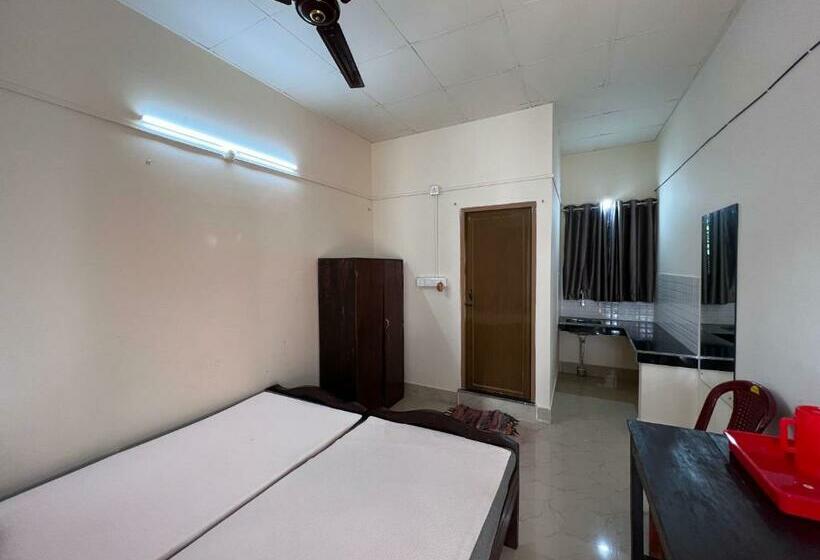 اتاق لوکس, Atithya Lodge