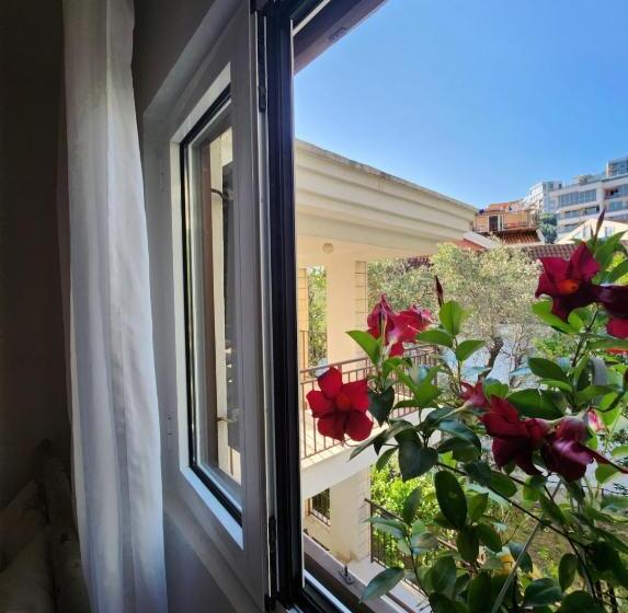 اتاق استاندارد چهار تخته, Bela Kuća Studio Apartments Na Korak Do Mora A Step To The Sea