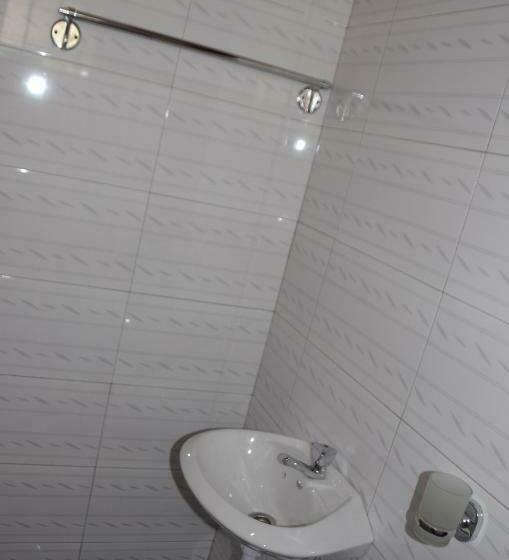 اتاق لوکس با بالکن, Wamala Resort Hotel Ssese