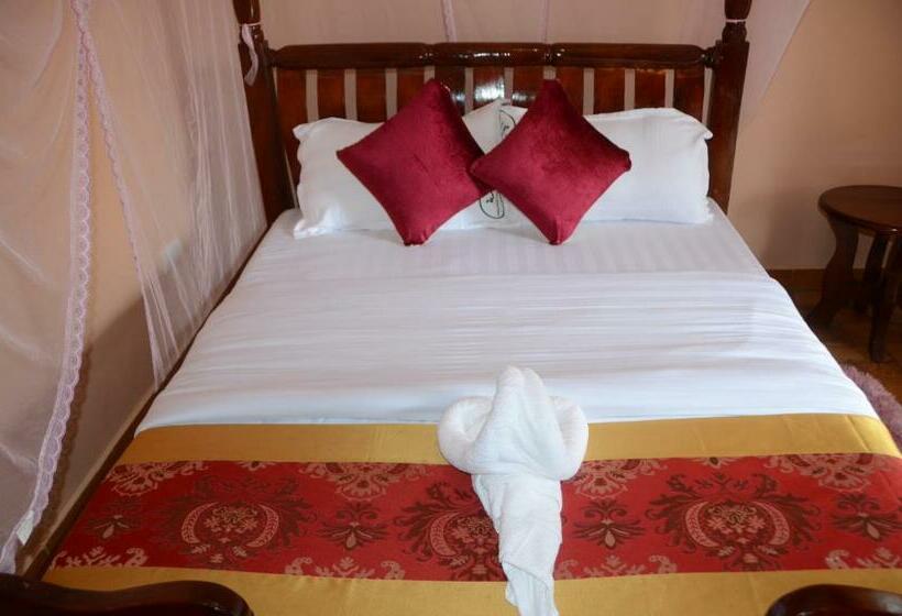 اتاق لوکس با بالکن, Wamala Resort Hotel Ssese