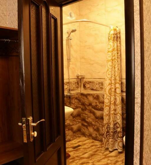اتاق سوپریور سه تخته, Styopa