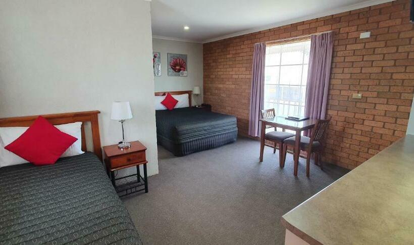 اتاق خانوادگی, Centrepoint Motel Deniliquin