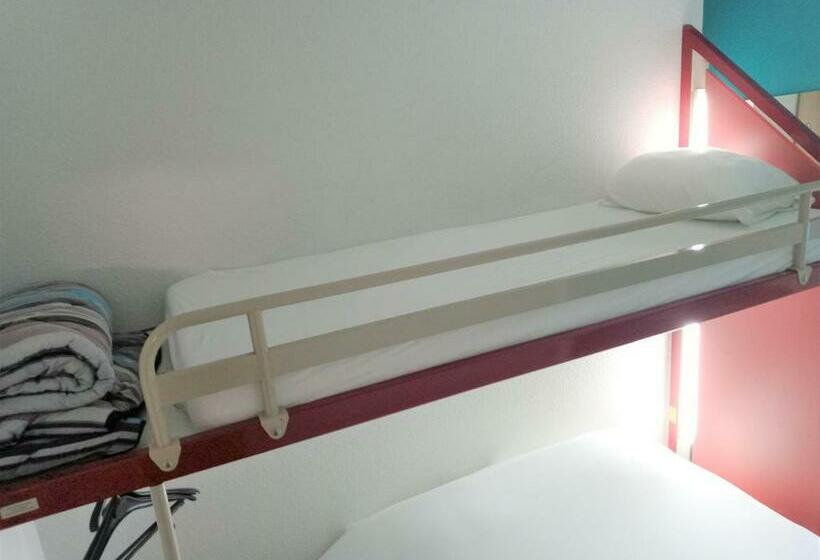 اتاق استاندارد سه تخته با سرویس بهداشتی مشترک, Chicôtel Périgueux Boulazac
