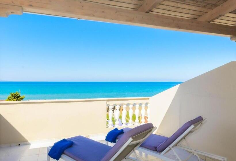 اتاق لوکس با چشم‌انداز دریا, Iakinthos Tsilivi Beach