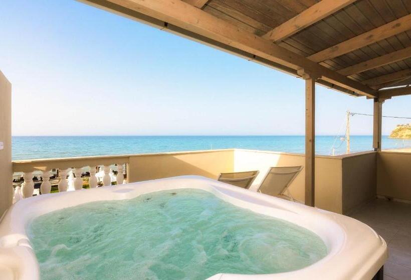 اتاق لوکس با چشم‌انداز دریا, Iakinthos Tsilivi Beach