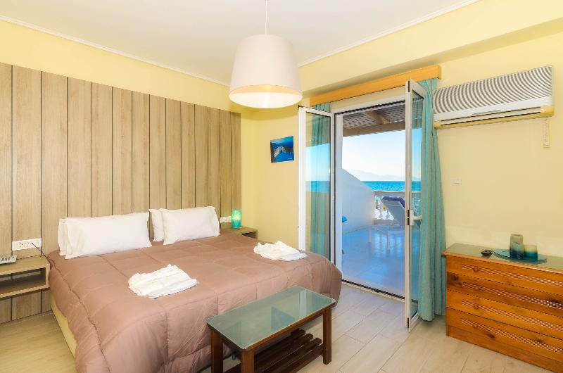 اتاق لوکس با چشم‌انداز دریا, Iakinthos Tsilivi Beach