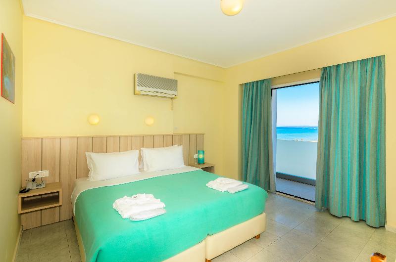 اتاق اساندارد با چشم‌انداز جانبی به دریا, Iakinthos Tsilivi Beach