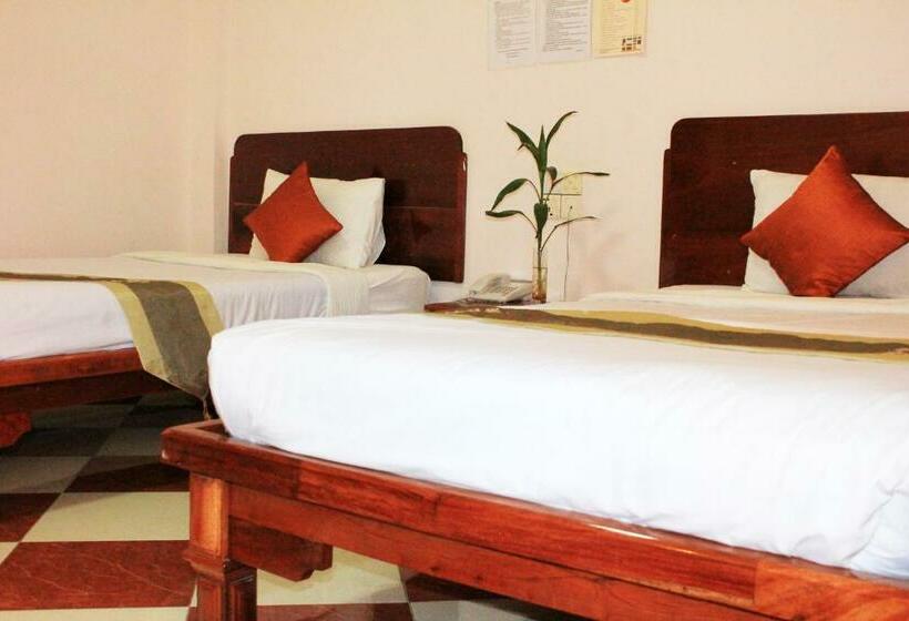 اتاق استاندارد, Nawin Palace Guesthouse