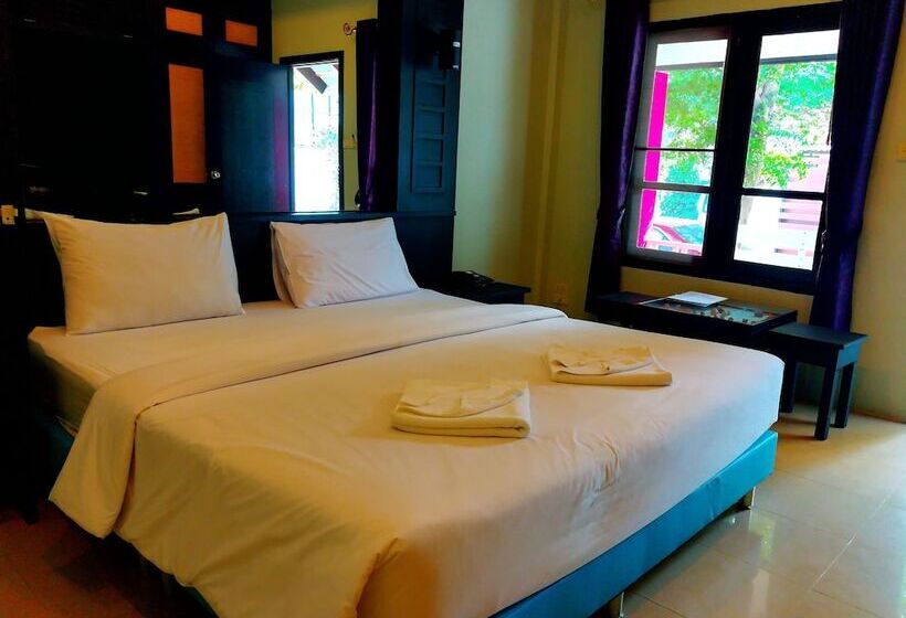 اتاق سوپریور, Nice Resort Pattaya