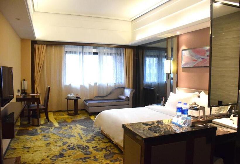 اتاق استاندارد با تخت بزرگ, Ramada Foshan