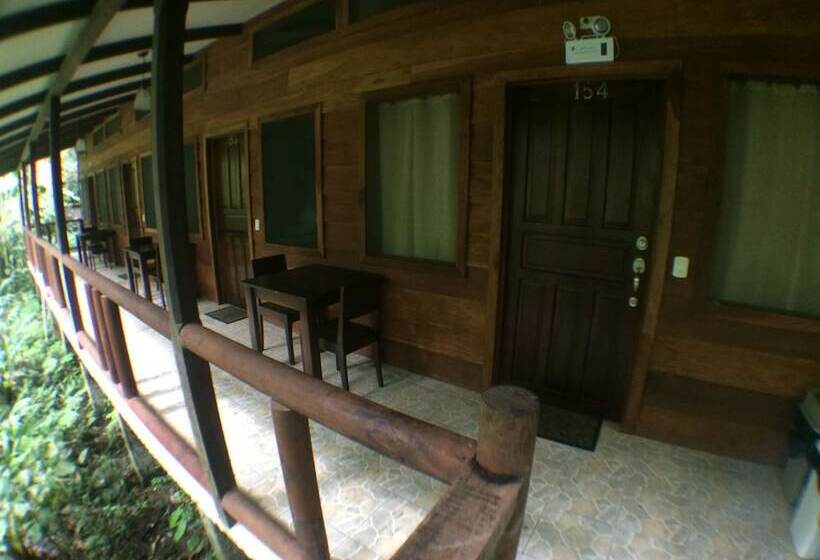 اتاق کلاسیک با چشم‌انداز باغ, Rana Roja Lodge