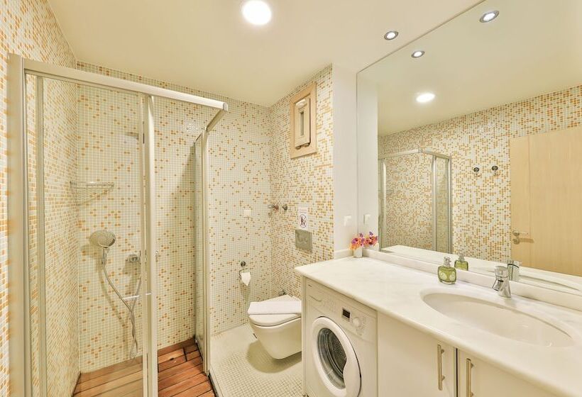 آپارتمان لوکس 2 خوابه, Myndos Residence