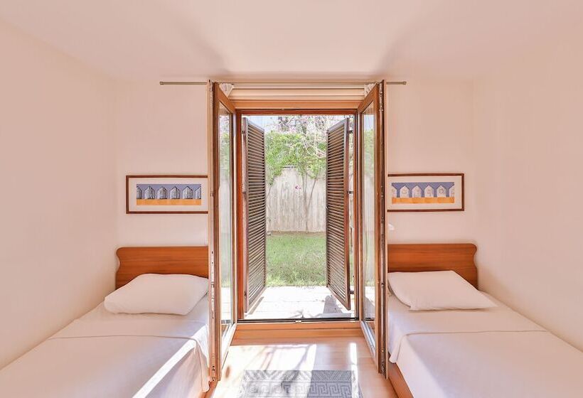 , Myndos Residence