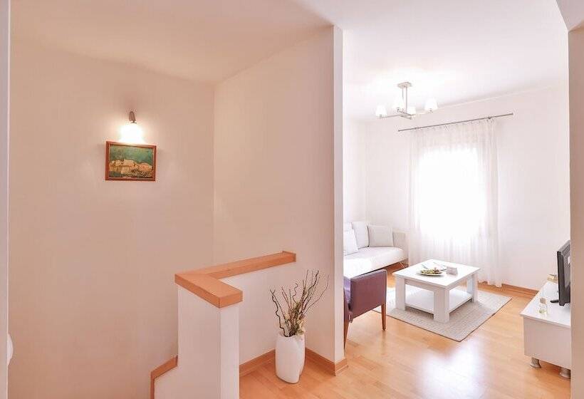 , Myndos Residence
