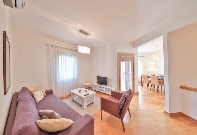 , Myndos Residence