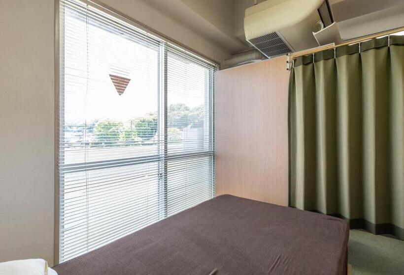 تختخواب در اتاق مشترک, Omotenashi Hostel Miyajima