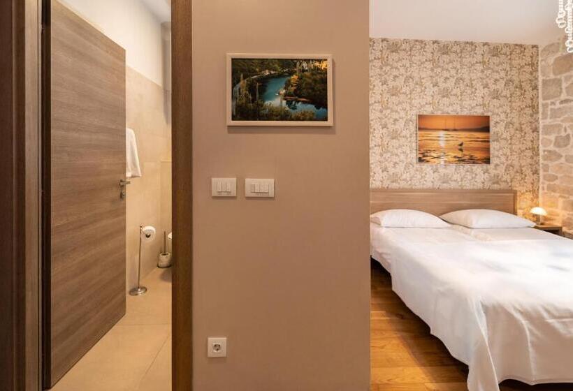 اتاق استاندارد, Tifani Luxury Rooms 2
