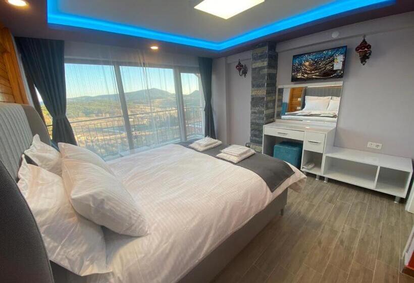带阳台套房, La Vie En Rose Hotel By Sogutdagi Isparta