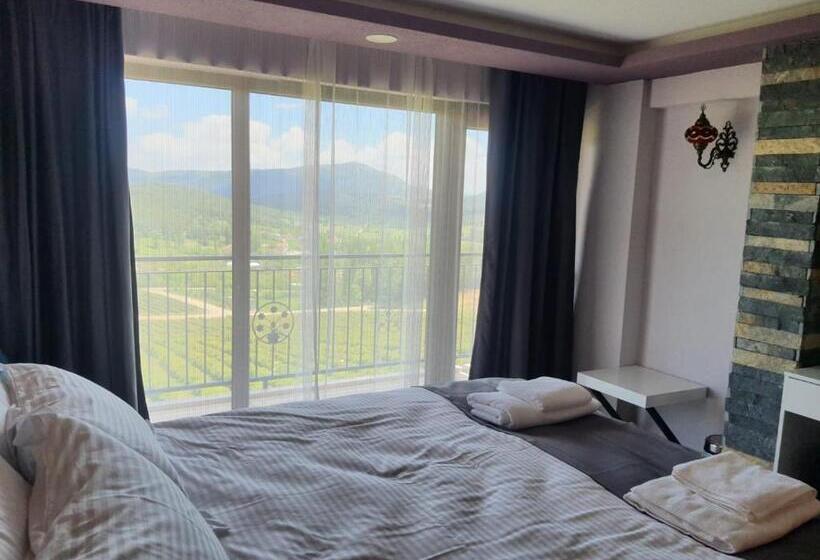 带阳台套房, La Vie En Rose Hotel By Sogutdagi Isparta