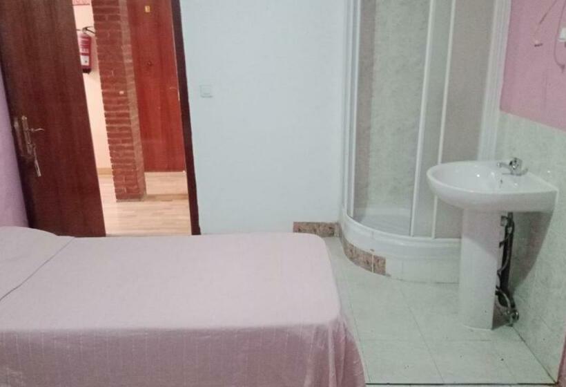 تختخواب در اتاق مشترک, Albergue Bar Villamayor
