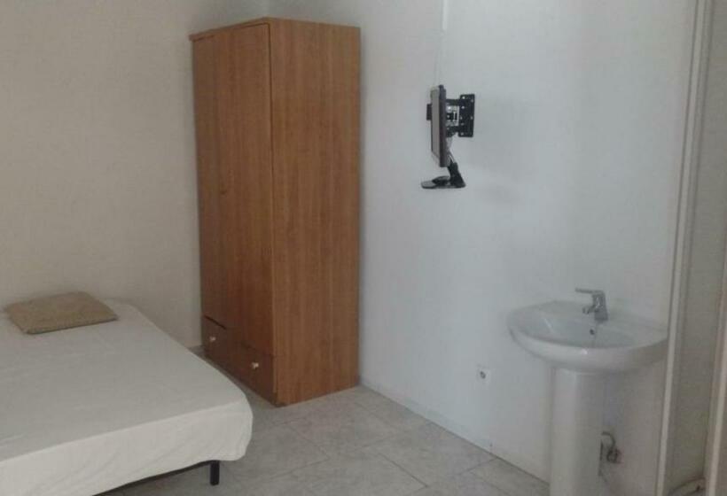 اتاق استاندارد یک نفره, Albergue Bar Villamayor