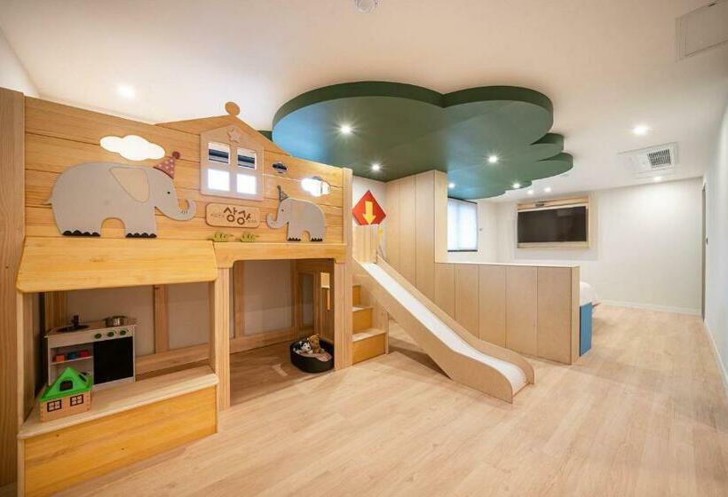 اتاق لوکس, Kids Hotel Sangsang Play