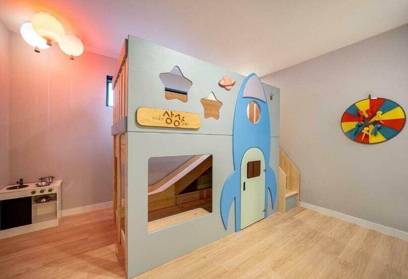 اتاق لوکس, Kids Hotel Sangsang Play