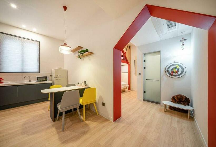 سوئیت با تخت بزرگ, Kids Hotel Sangsang Play