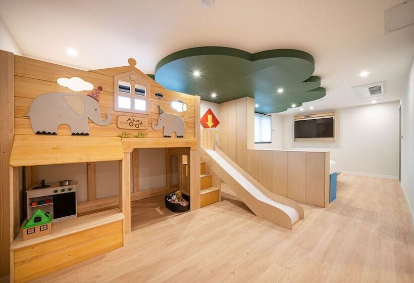 اتاق لوکس, Kids Hotel Sangsang Play