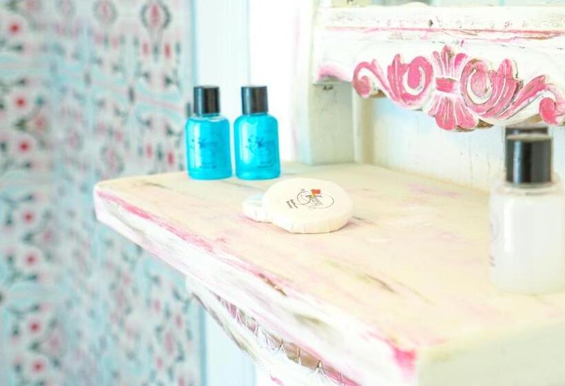 اتاق لوکس, Ayşece Boutique