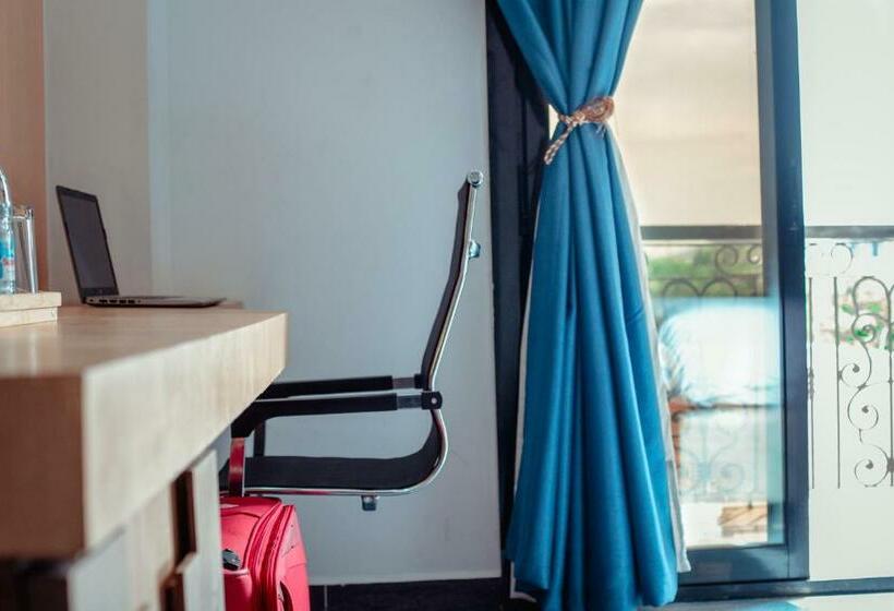 اتاق استاندارد یک نفره, Marcsons Hotels And Resorts